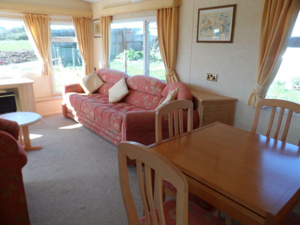 Luxury Mobile Home Near Perranporth Situated On A Quiet Farm Truro Eksteriør billede